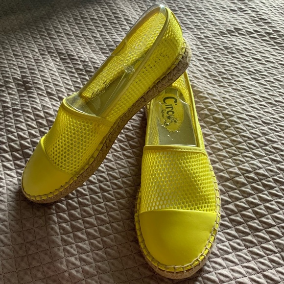 Yellow CIRCUS by Sam Edelman Lena Espadrille Flats - Picture 3 of 9